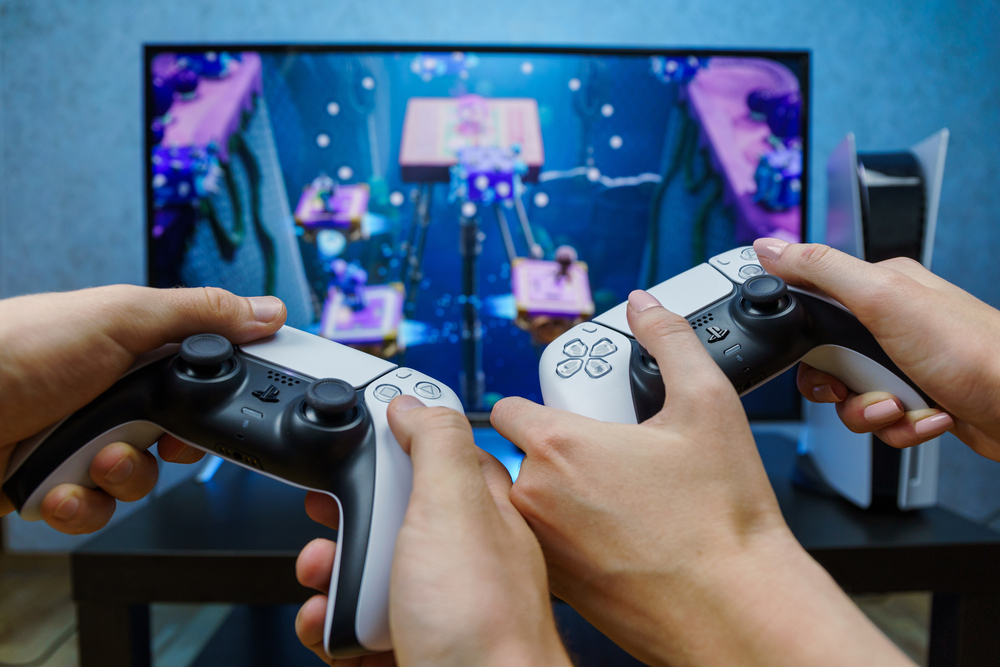 2 players playing a Playstation